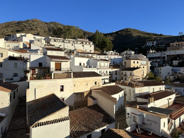 Qué ver y hacer en la Axarquía malagueña: pueblos, rutas y más