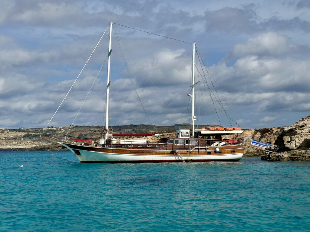 blue lagoon malta como llegar