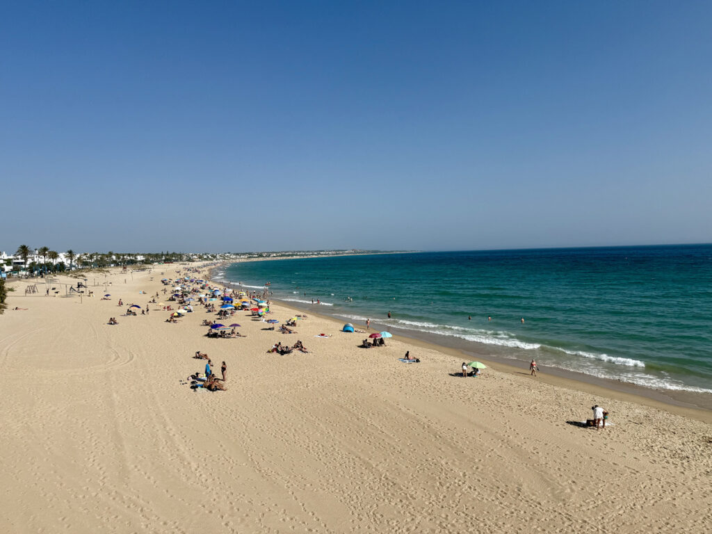 que ver en chiclana playas