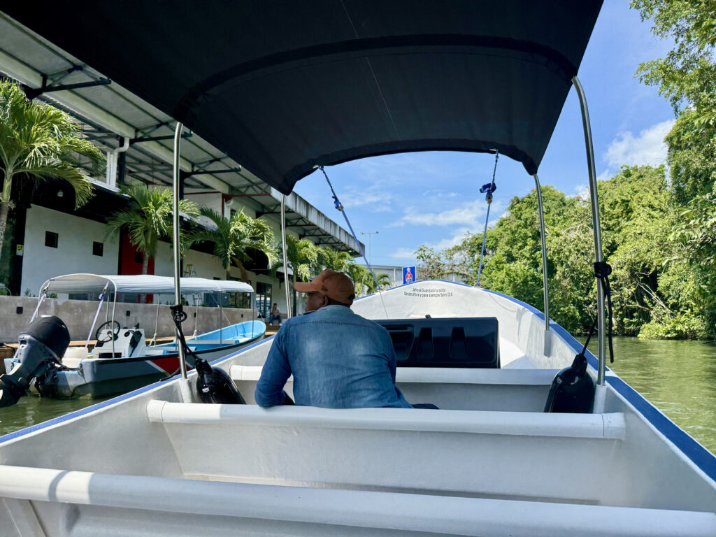 como llegar a rio dulce guatemala