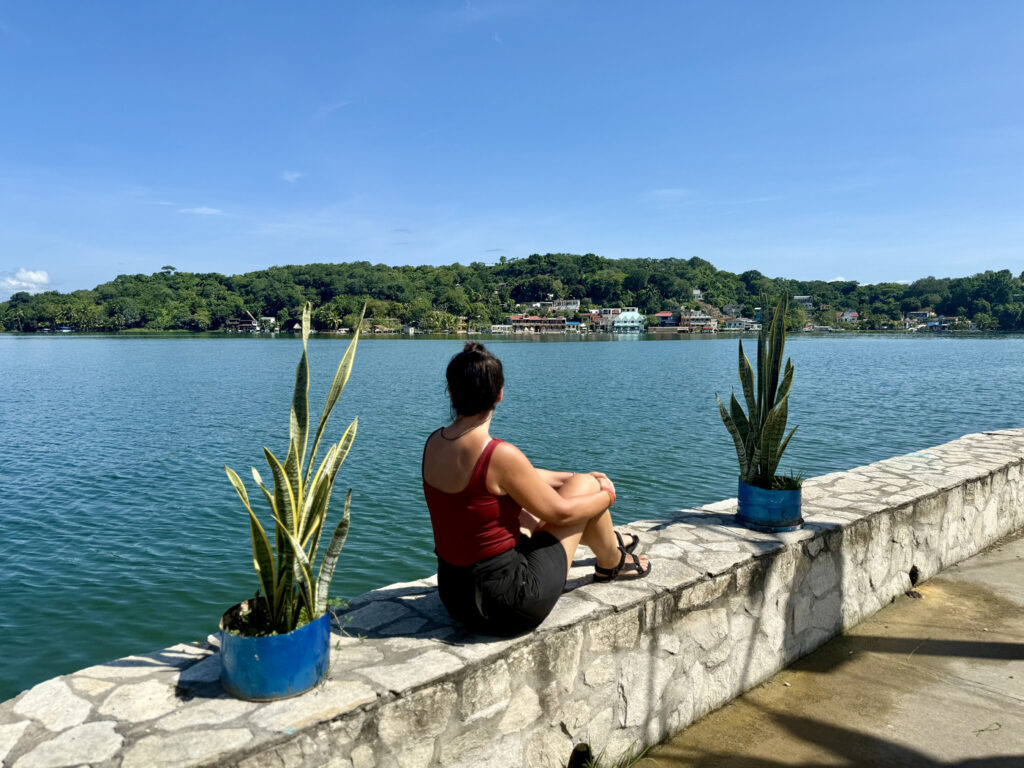 que ver en isla de flores guatemala