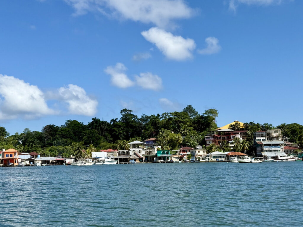 que ver y hacer en rio dulce guatemala