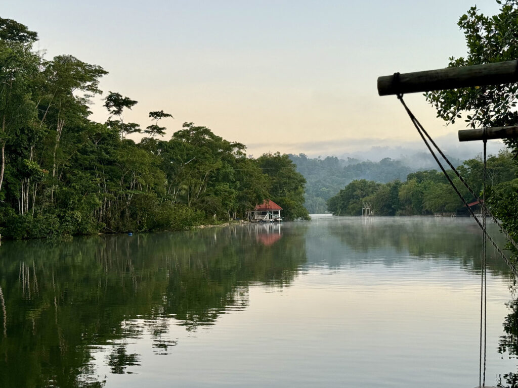 rio dulce guatemala como llegar
