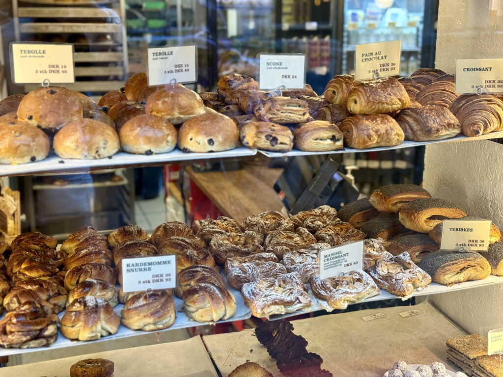 donde comer en copenhague centro bien y barato