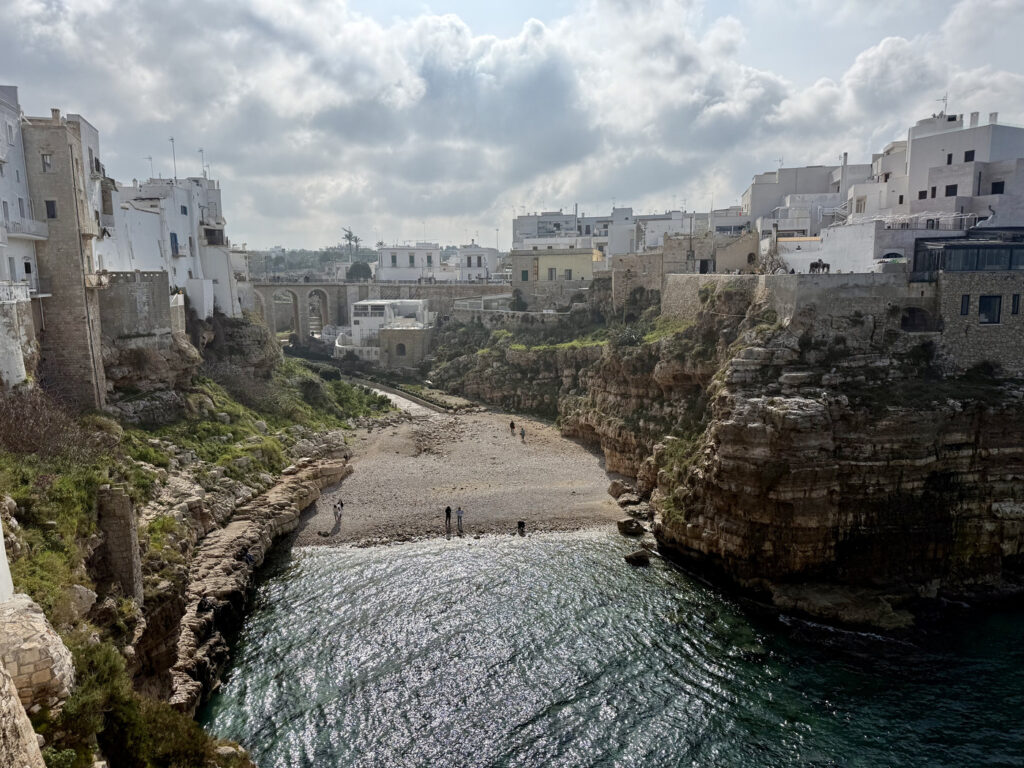 que ver en polignano a mare