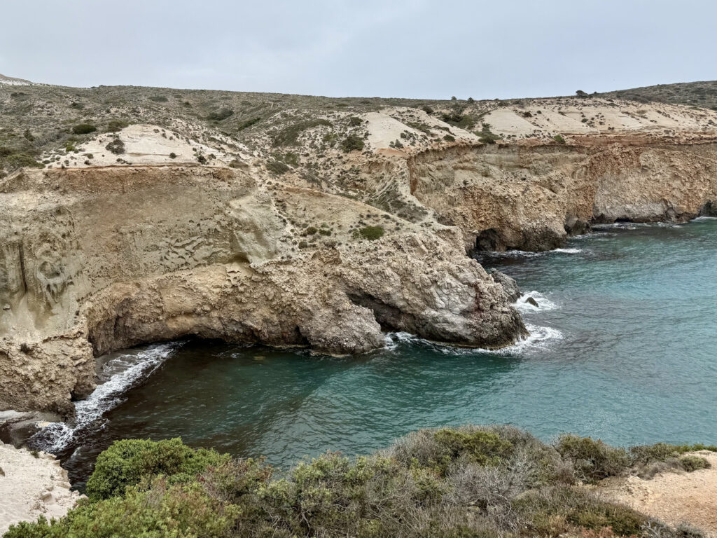 que ver en milos grecia