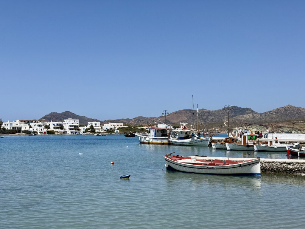 que ver y hacer en milos grecia